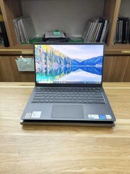 Dell Vostro 5410 / Core i5-11300H / Ram 16GB / SSD 512GB / Iris Xe Graphics / 14 inch FHD .