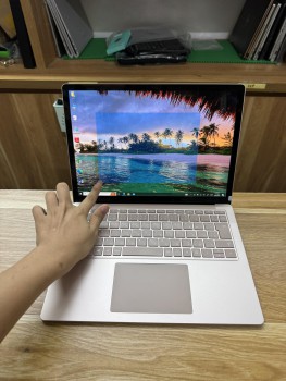 Surface Laptop 3 Pink Gold / Core i5-1035G7 / Ram 8GB / SSD 256GB / Iris Plus Graphics / 13.5 inch 2K Touch .